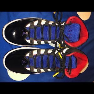 Size 9.5 Jordan “Max Aura” shoes, BlkRedBlue&Wht.